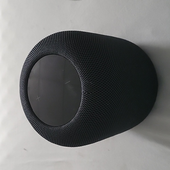 Apple Home Pod - Picture 2 of 2